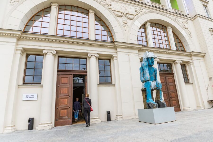 Hamburger Bahnhof Museum Entrance Ticket - Entering a railway station turned art museum