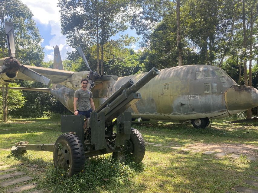 HCMC: English or German War History Tour: Tunnels & Museums - Facing the past at the War Remnants Museum