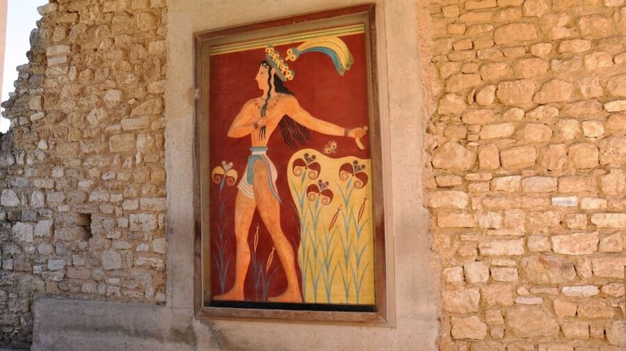 Heraklio:Knossos Palace-Museum-Heraklio ALL IN SKIP The line - Coach travel, pickup areas, and the long day