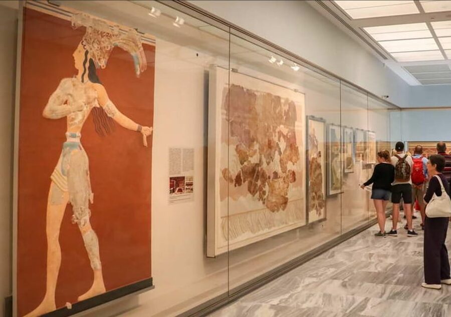 Heraklion: Archaeological Museum Ticket with City Audio Tour - Key points to know before you book