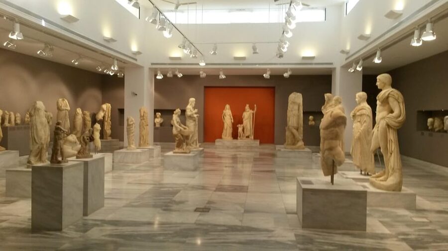 Heraklion: Archaeological Museum Ticket with City Audio Tour - The Minoan galleries and their remarkable objects