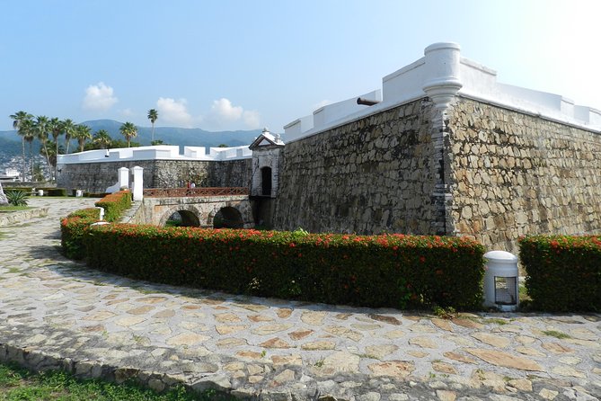 Historical Immersion 6Hrs San Diego Fort Museum Divers Lunch - San Diego Fort brings Acapulco’s past indoors