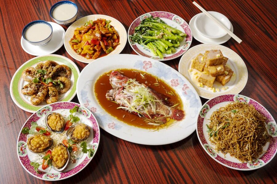 Hong Kong: Aberdeen Boat Tour and Visit Floating Museum - What the $22 price includes