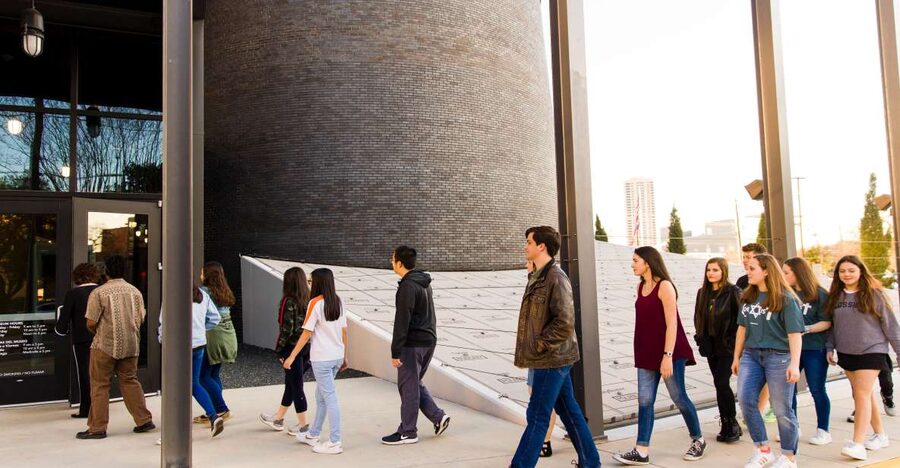 Houston: Holocaust Museum Houston Entry Ticket - Start with the survivor stories