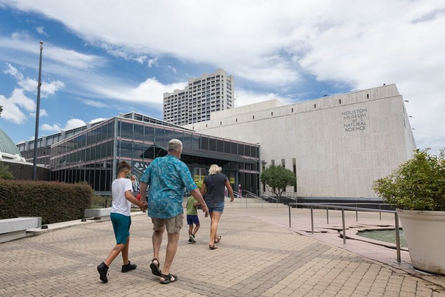Houston Museum of Natural Science General Admission Ticket - Make the dinosaur hall your anchor