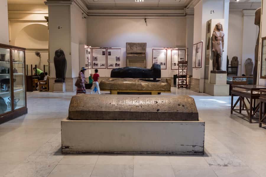 Hurghada: Cairo Pyramids, Sphinx, Museum & Bazaar Day Tour - An overnight start from Hurghada