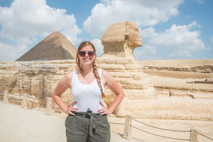 Hurghada: Giza Pyramids, Sphinx, Museum & Old Souq Day Trip - What to bring and what to expect