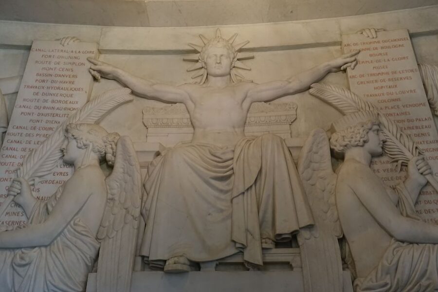 Invalides Museum - WWI & WWII - Guided Tour up to 8 guests - The church built for Louis XIV’s soldiers