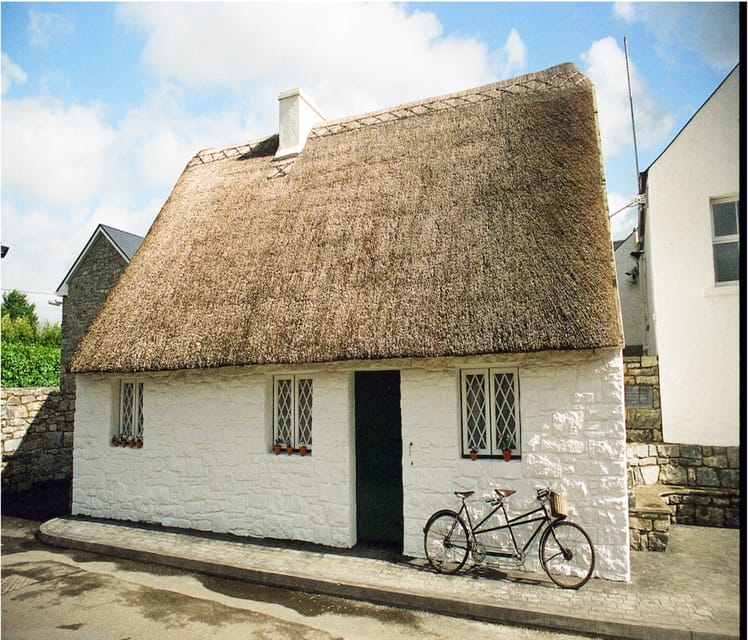 Ireland: The Quiet Man Museum and Film Location Guided Tour - Why Cong makes a good film-location stop
