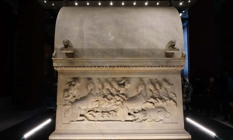 Istanbul: Archaeological Museums Fast-Track Entry Ticket - The Ishtar Gate adds a Babylonian counterpoint
