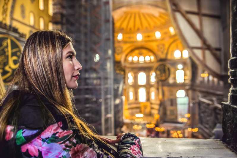 Istanbul: Hagia Sophia Mosque and Museum Skip-The-Line Combo - Finding the meeting point at Hippodrome Square