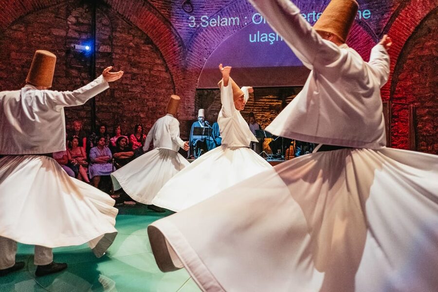 Istanbul: Hodjapasha Whirling Dervishes Show & Exhibition - Watching the dervishes take their places
