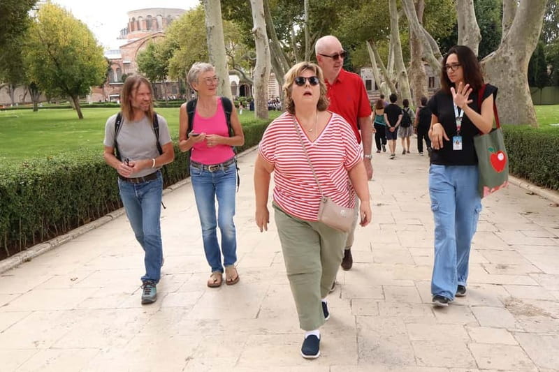 Istanbul: Topkapi Palace and Harem Museum Tour with Ticket - The Harem, where the visit becomes more personal