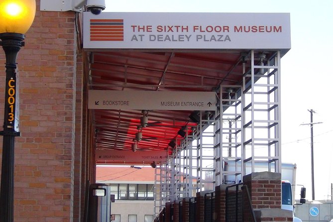 JFK Assassination and Museum Tour with Lee Harvey Oswald Rooming House - Spending time at the Sixth Floor Museum