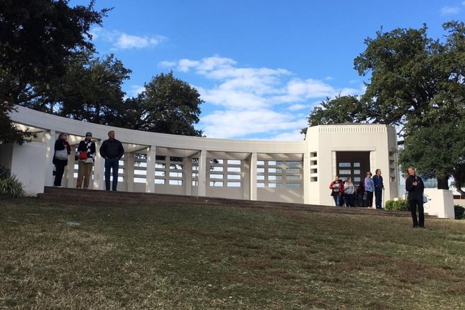 JFK Assassination and Museum Tour with Lee Harvey Oswald Rooming House - Dealey Plaza and the Grassy Knoll