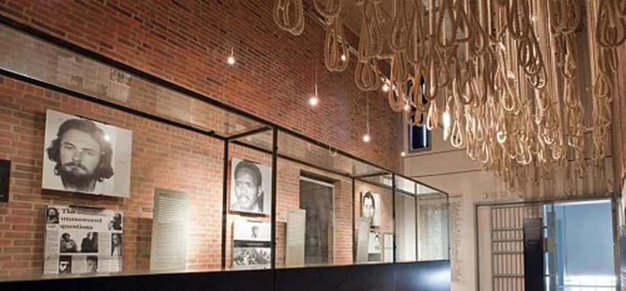 Johannesburg: Half-Day Apartheid Museum Tour - The 45-Minute Drive From Johannesburg