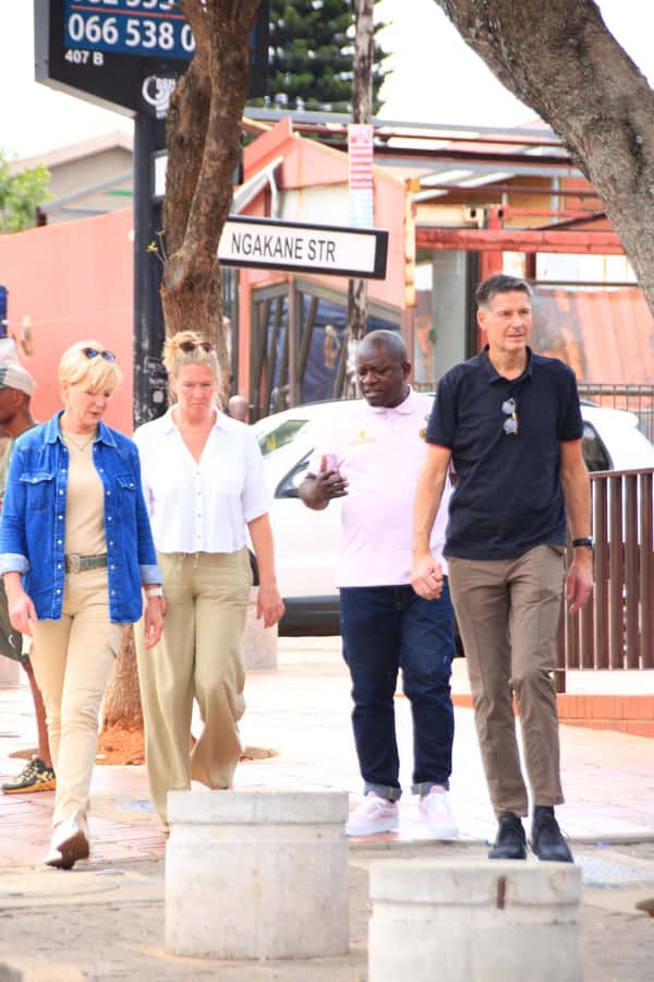 Johannesburg: Soweto & Apartheid Museum Half-Day Tour - Who should choose this half-day tour