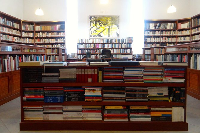 Jose Saramago House and Library Museum Tickets - Artworks by Joan Miquel Ramírez and others