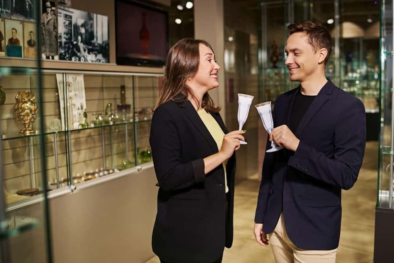 Karlovy Vary: Moser Glassworks Tour with Museum Entry - Key points at a glance