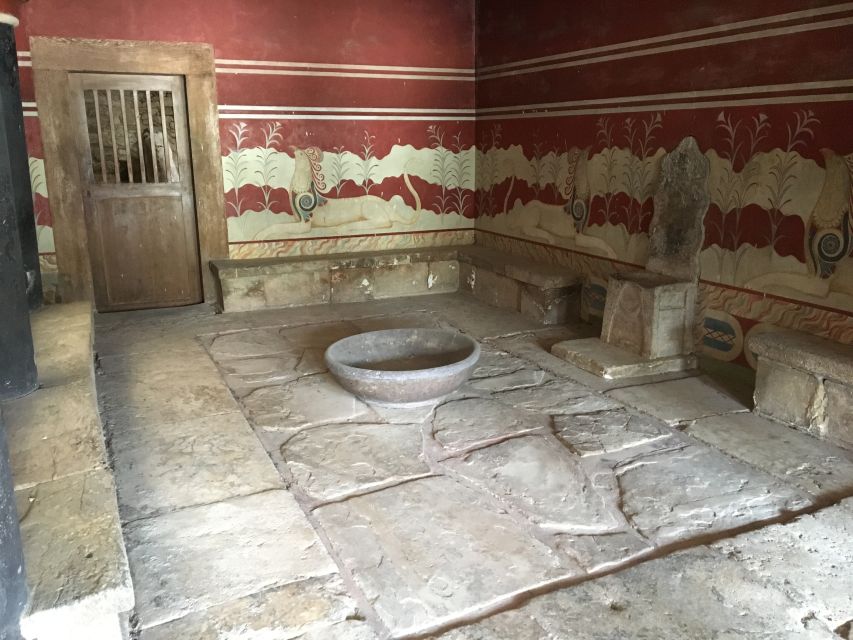 Knossos Palace & Archaeological Museum Private Tour - Entering the Palace of Knossos