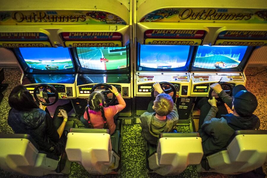 Krakow Arcade Museum Entrance Ticket With Free Play - Taking a break at the small bar