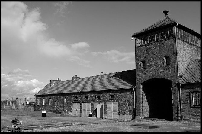 Krakow: Auschwitz-Birkenau Tour & Museum Expert Guide - What happens at Auschwitz I