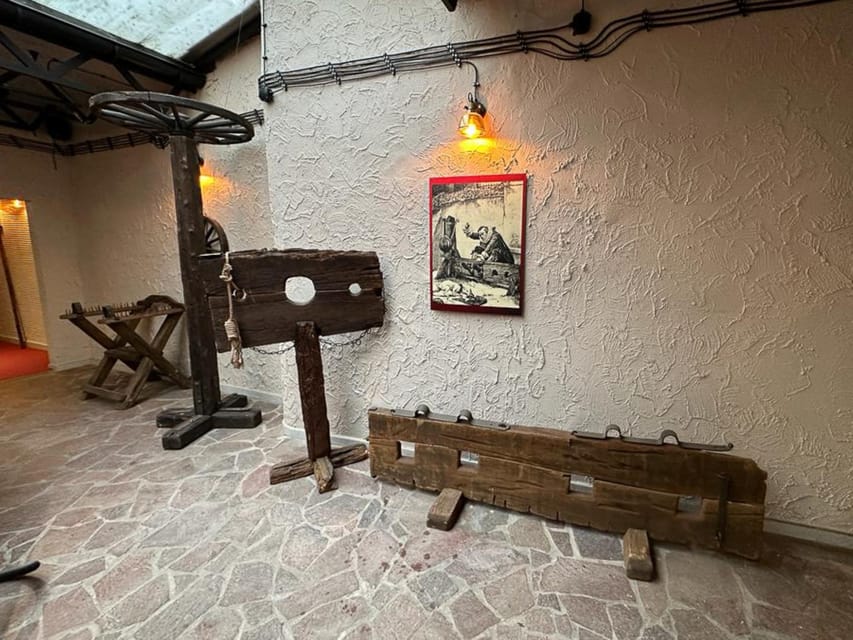 Kraków: Guided Tour of the Torture Museum - Key points at a glance