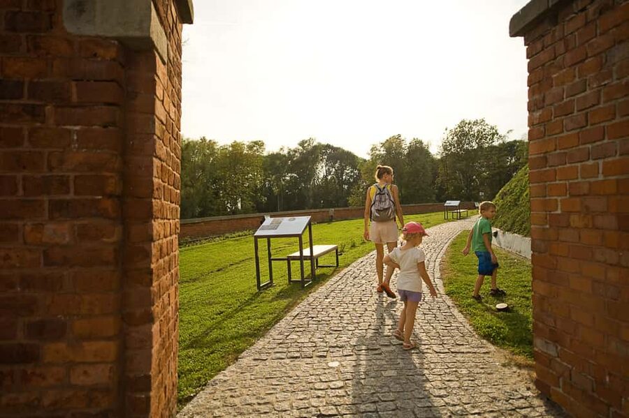 Krakow: Kościuszko Mound Entry Ticket with Exhibitions - Why Kościuszko Mound is worth your time