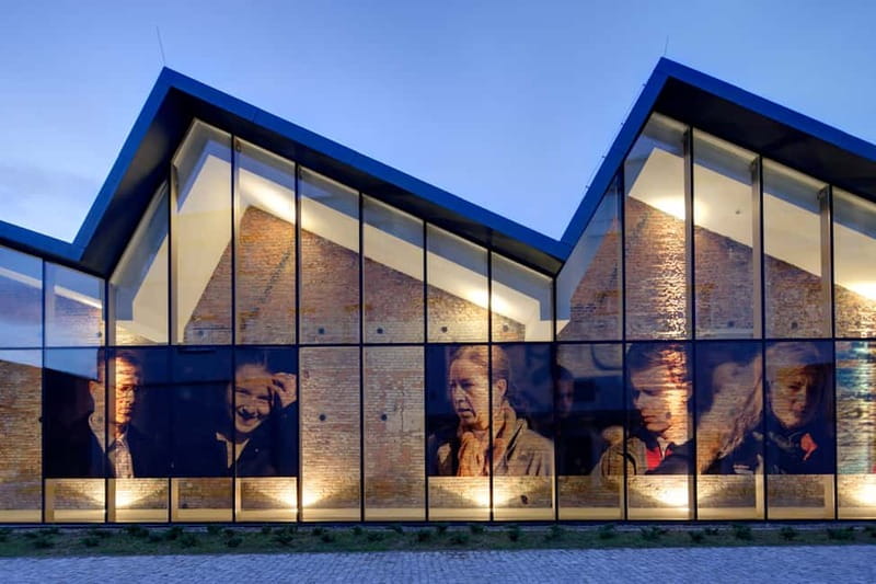 Krakow: MOCAK Museum of Contemporary Art Entry Ticket - Why the post-war avant-garde context helps