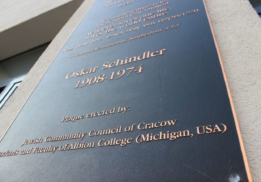 Krakow: Oskar Schindler's Enamel Factory Museum Guided Tour - The multimedia exhibition and its difficult subject