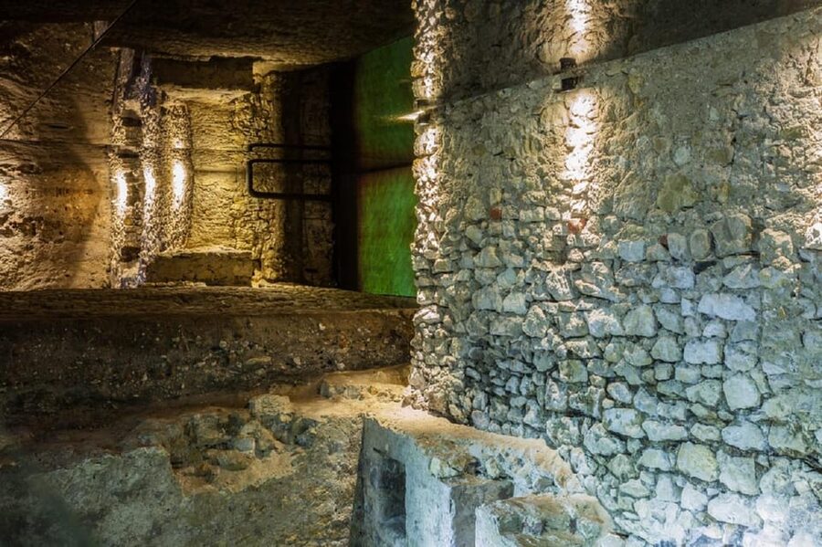 Krakow's Rynek Underground Museum Tour with Ticket and Guide - Should you book the Rynek Underground Museum tour?