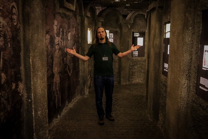 Krakow Schindler's Factory Museum Guided Tour in English - Why the guide matters here