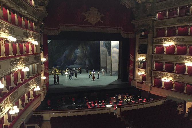 La Scala Theatre and Museum guided experience - Seeing the auditorium when conditions allow