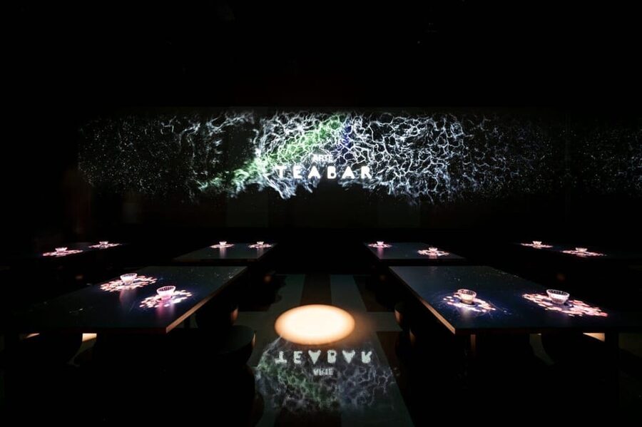 Las Vegas: Arte Museum Las Vegas Immersive Art Exhibition - Three flower rooms, each with a different mood