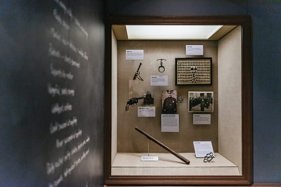 Las Vegas: Mob Museum General Admission - The Underground speakeasy and distillery