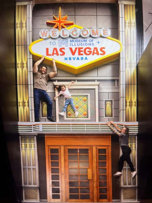 Las Vegas: Museum of Illusions Entry Ticket - What the $44 ticket actually buys