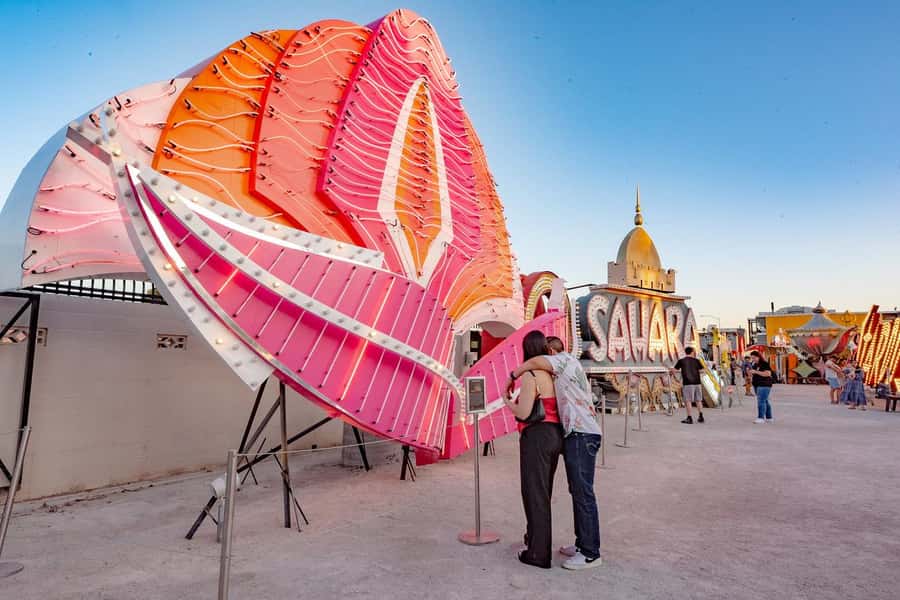 Las Vegas: Neon Museum Experience & Vegas Open-Top Bus Tour - Who will enjoy this evening most