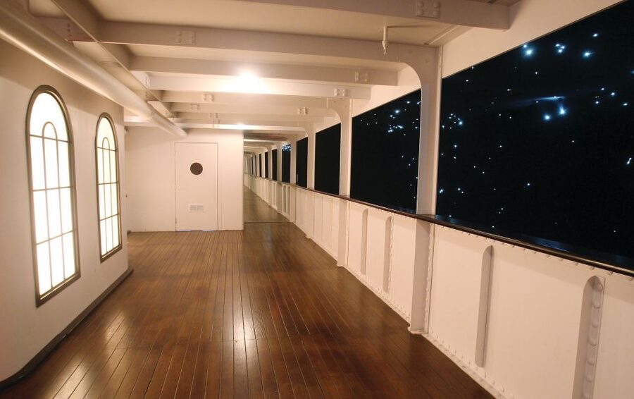 Las Vegas: Titanic Artifact Exhibition at the Luxor Hotel - Cabins, Class Differences, and Daily Life