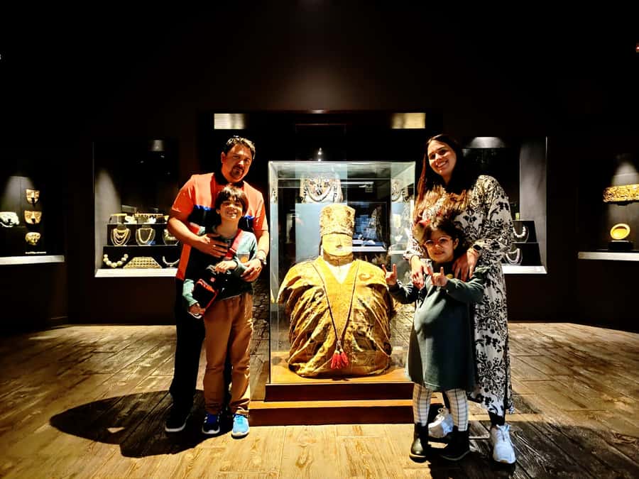 Lima: Larco Museum Entry Ticket & Guided Tour with Pickup - Entering the Larco Museum’s 45,000-piece collection