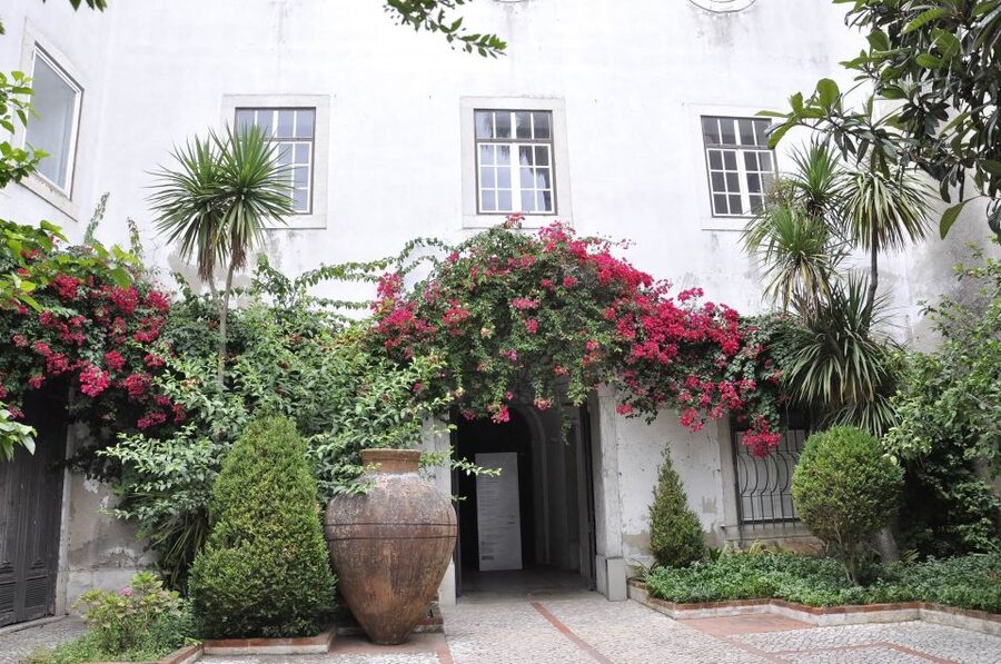 Lisbon: National Tile Museum E-Ticket & Audio Guide - Entering with the e-ticket and phone guide