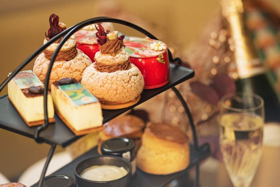 London: National Gallery Guided Tour and Afternoon Tea - Afternoon tea at Ochre