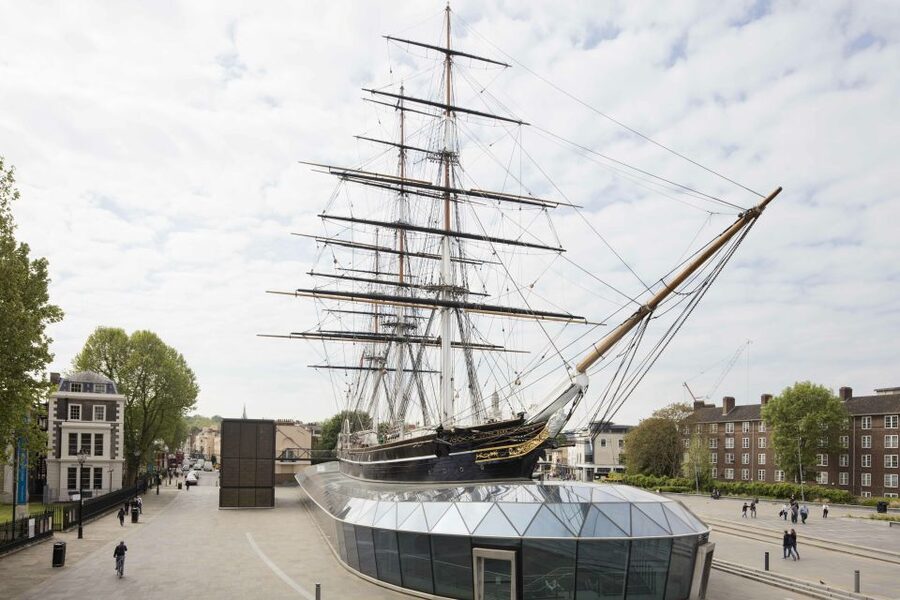 London: Royal Museums Greenwich Day Pass - Put one foot in each hemisphere