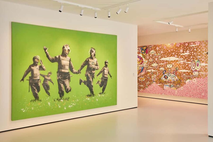 London: Tickets for Moco Modern & Contemporary Art Museum - Downstairs, light and mirrors take over