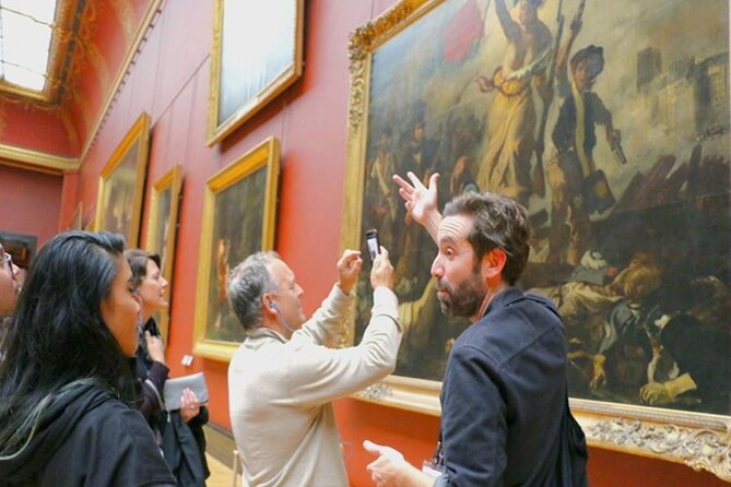 Louvre Museum Access Guided Tour with Mona Lisa - How the small group affects the visit