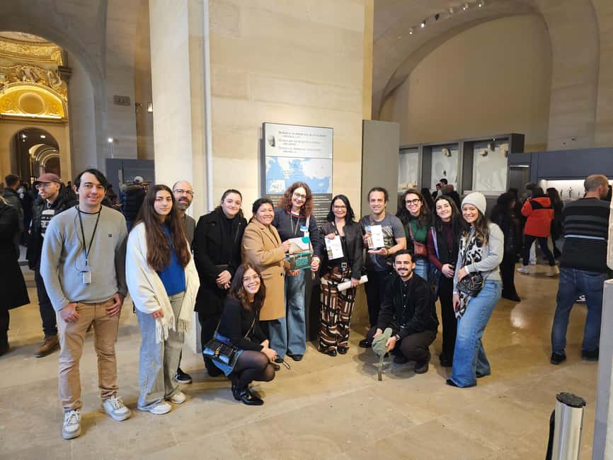 Louvre Museum (Essential) – 2-hour visit in Portuguese with a photo session - Who should book this experience