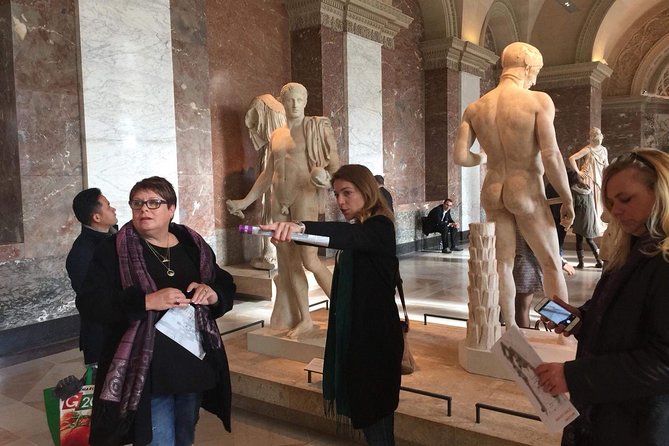 Louvre Museum - Exclusive Guided Tour (Entry Included) - Mona Lisa, Venus de Milo, and the famous stops