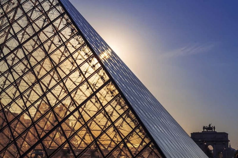 Louvre Museum: Mona Lisa Without the Crowds Last Entry Tour - The first 2.5 hours: a sensible path through the Louvre
