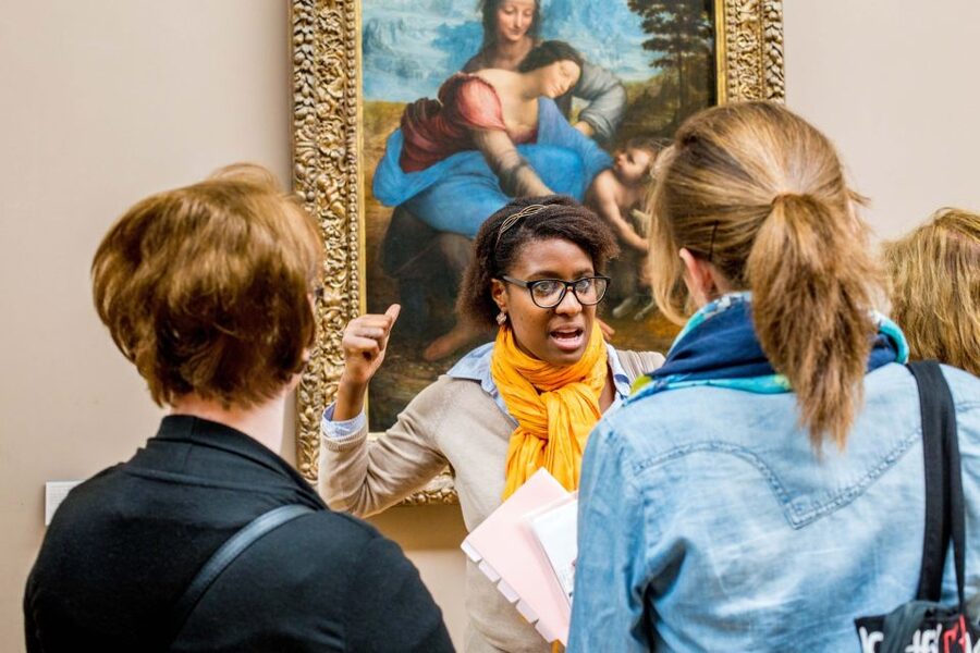 Louvre Museum: Skip-the-Line Guided Tour - The Nike of Samothrace and the Louvre’s grand spaces