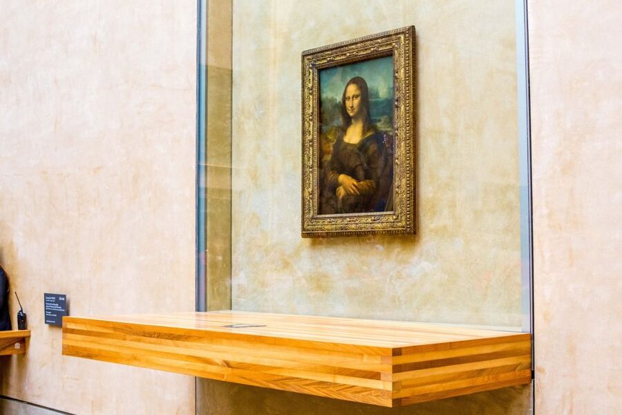 Louvre Museum: Skip-the-Line Guided Tour - Private or small group: which works best