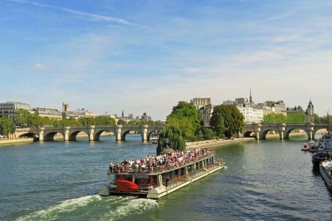 Louvre Museum Ticket & Optional Seine River Cruise - Crowds, access, and family planning